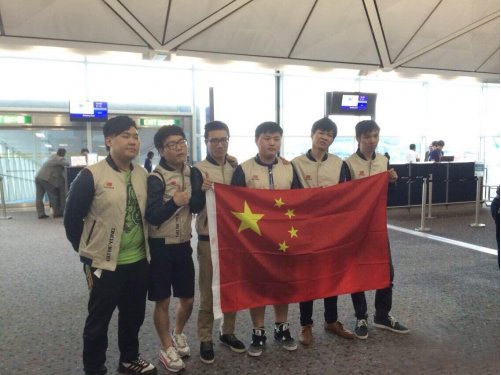 UZI：所有(yǒu)欠我的(de)冠軍 現(xiàn)在都(dōu)該還(hái)給我了(le)